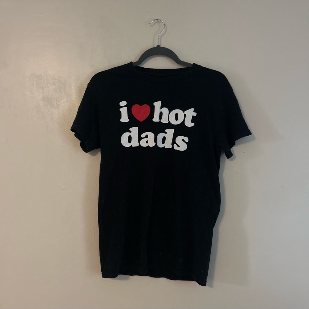 Kids' Black 'I ♥ Hot Dads' Graphic Short Sleeve Tee